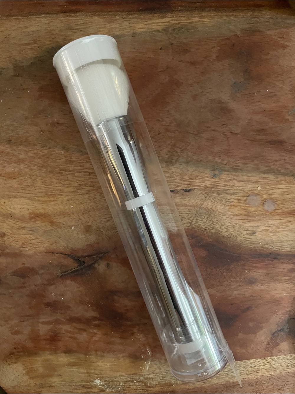 it cosmetics White and Silver CC + Skin perfecting Heavenly Skin Brush